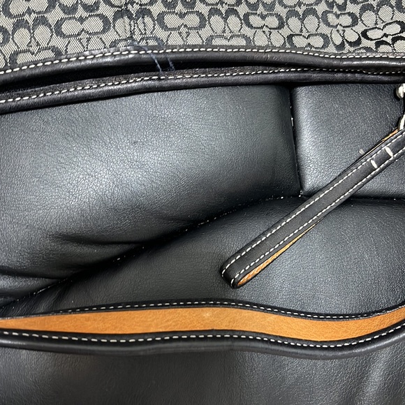 Coach Logo Black And Cream Small Hobo Zip Close Leather Accent and Lined Handle - Picture 7 of 10